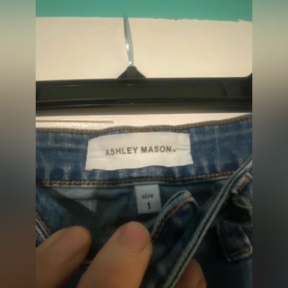 Ashley Mason distressed skinny jeans SIZE 1 - Picture 2 of 3